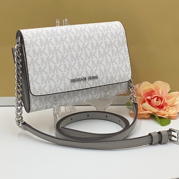 Michael Kors Handbags - MICHAEL KORS MD MULTIFUNCTIN PHONE XBODY BRG WHITE